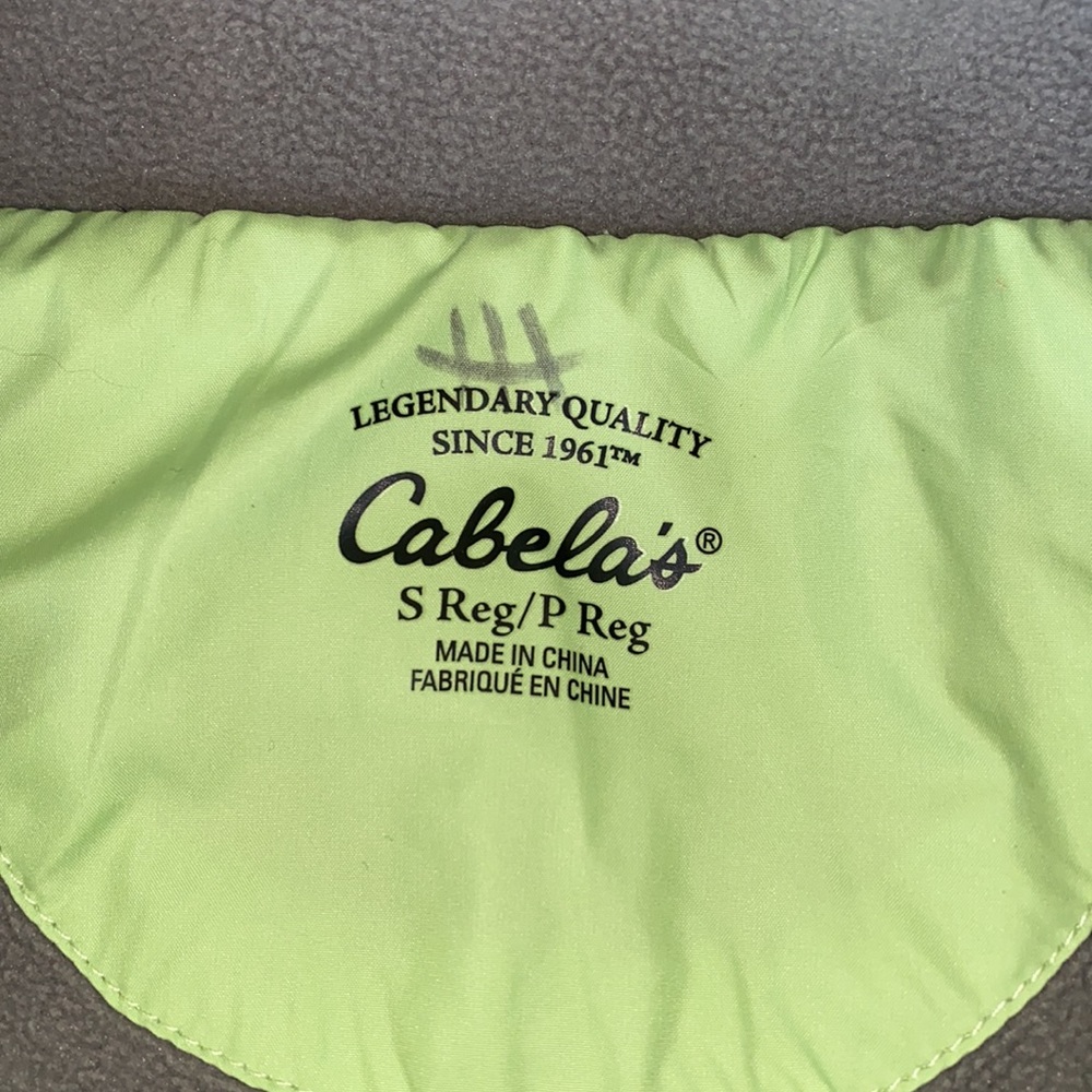 Cabela’s windbreaker jacket - Picture 2 of 2